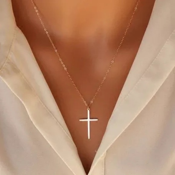 Jewelry - Gold Tone Cross Pendant Chain Necklace
